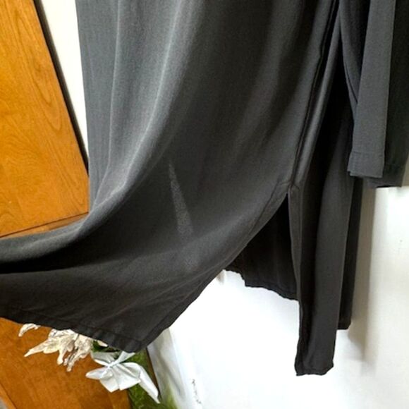 EILEEN FISHER GRAY CRAPE TEXTURED SILK TUNIC TOP SIZE LARGE 3/4 SLEEVES - Picture 9 of 10